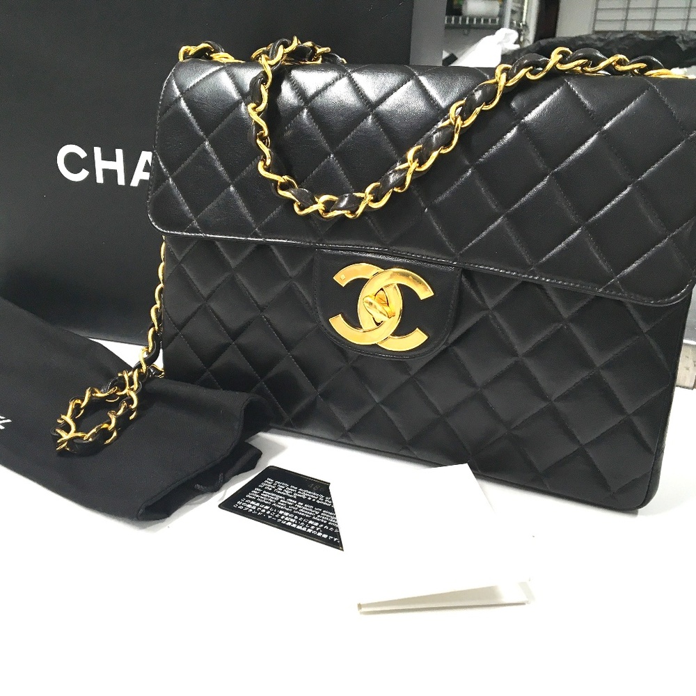 CHANEL VINTAGE BLACK JUMBO CC 12”/30 CLASSIC FLAP Bag  24K GHW LAMBSKIN Full Set